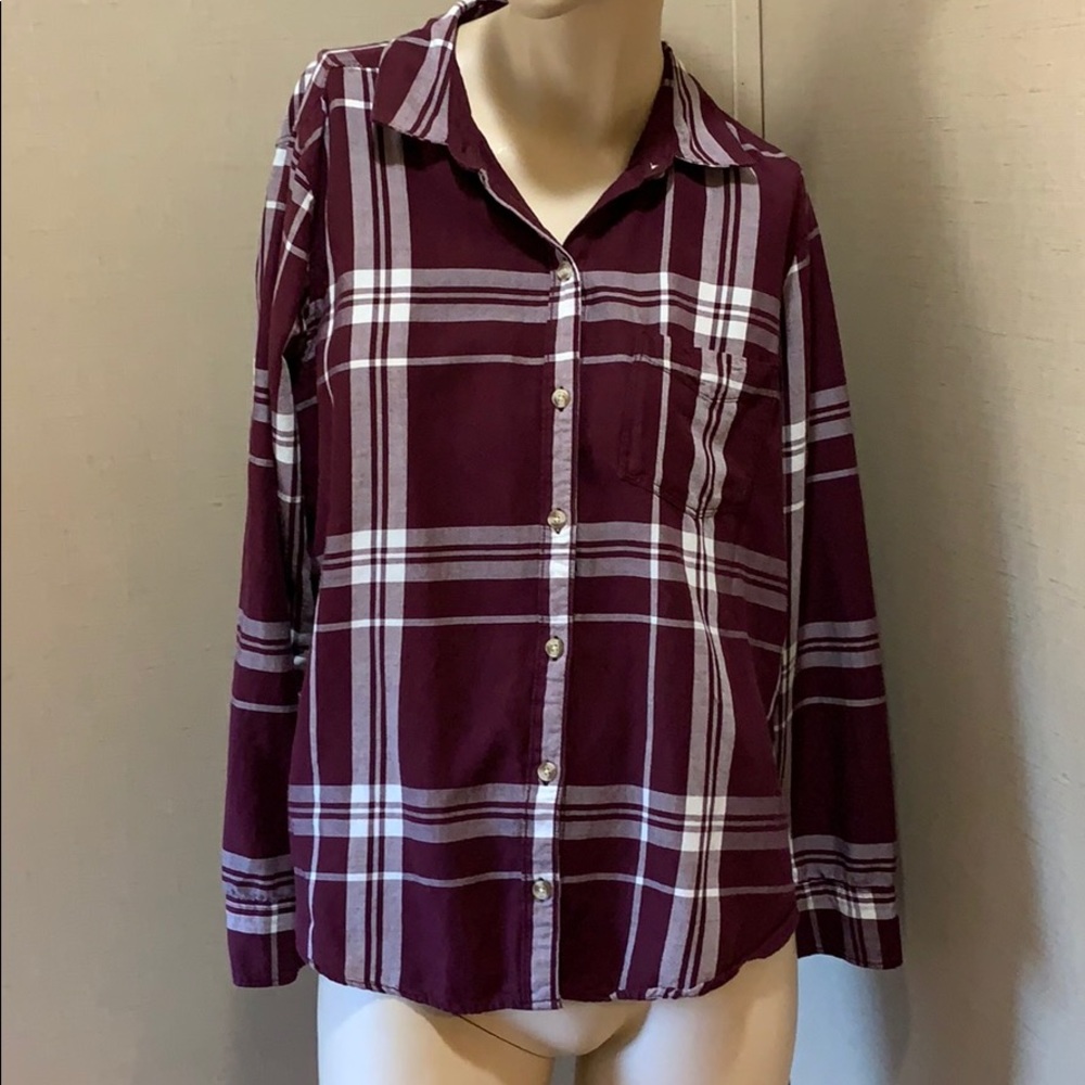 Abercrombie & Fitch Burgundy Plaid Button Down Shirt
